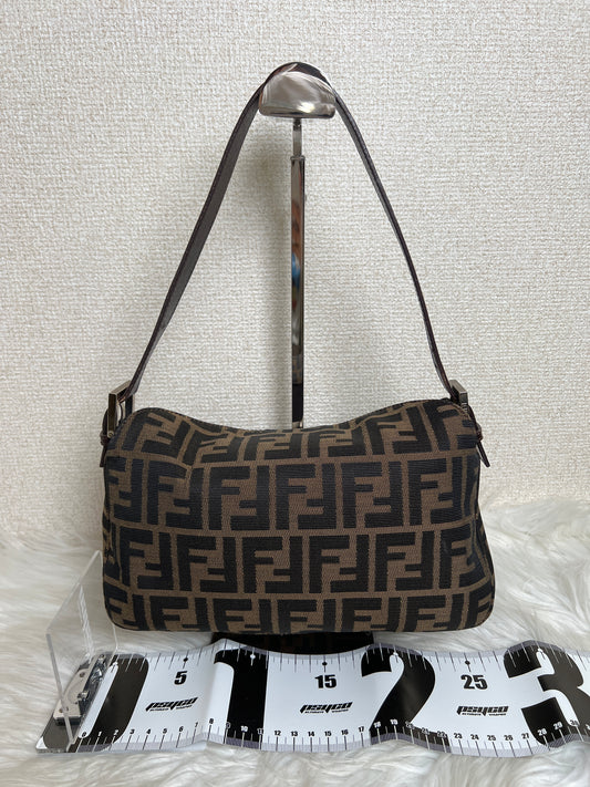 Fendi Brown Shoulder Bags A-16824