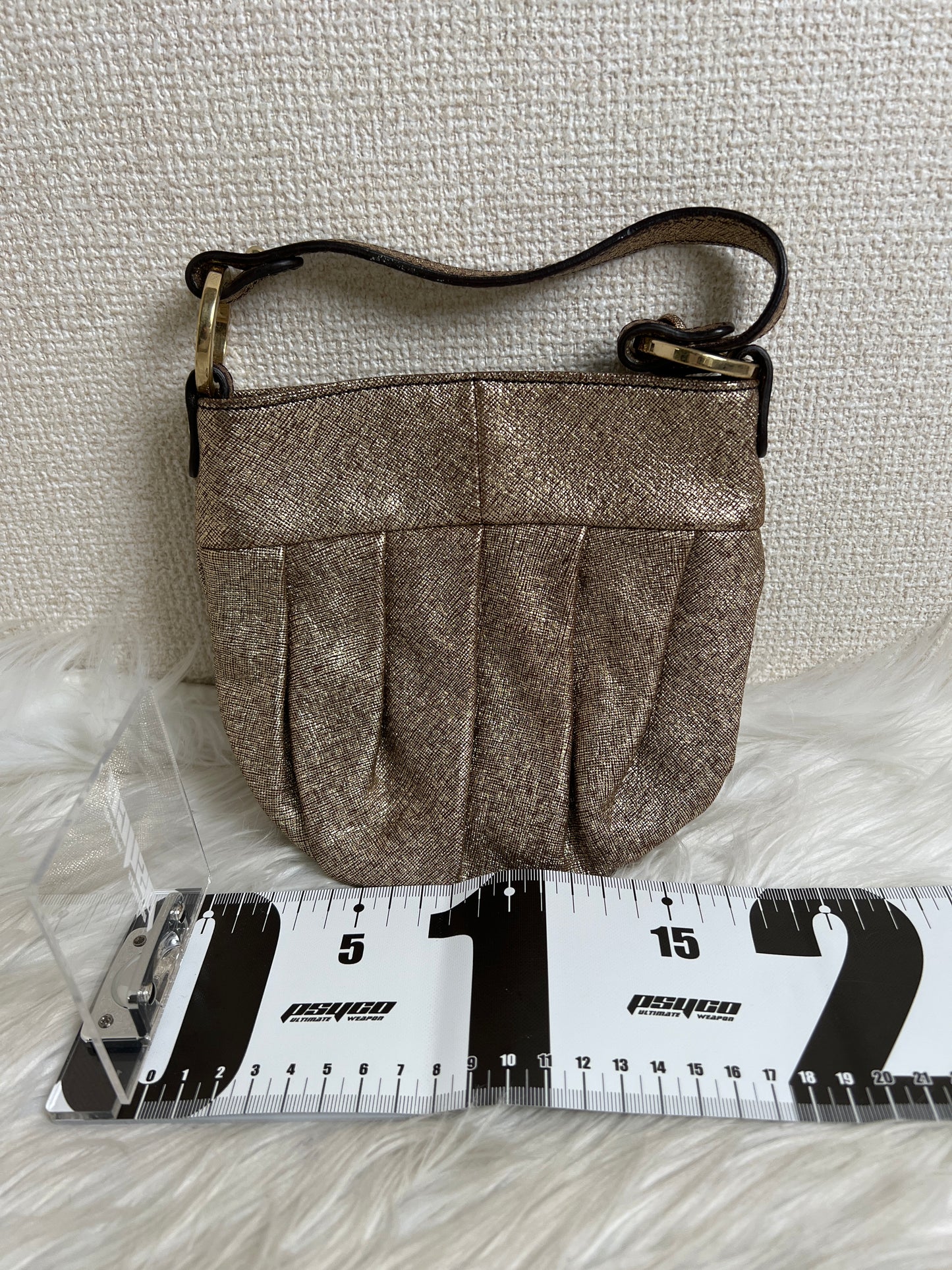 Fendi Gold Shoulder Bags A-16926