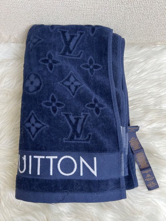 Louis Vuitton Navy Small goods A-16939