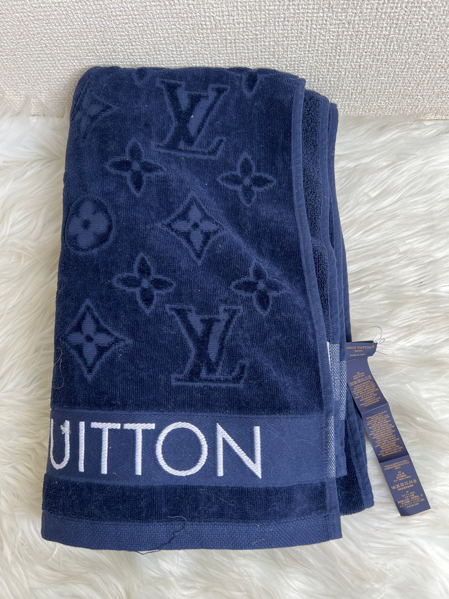 Louis Vuitton Navy Small goods A-16939