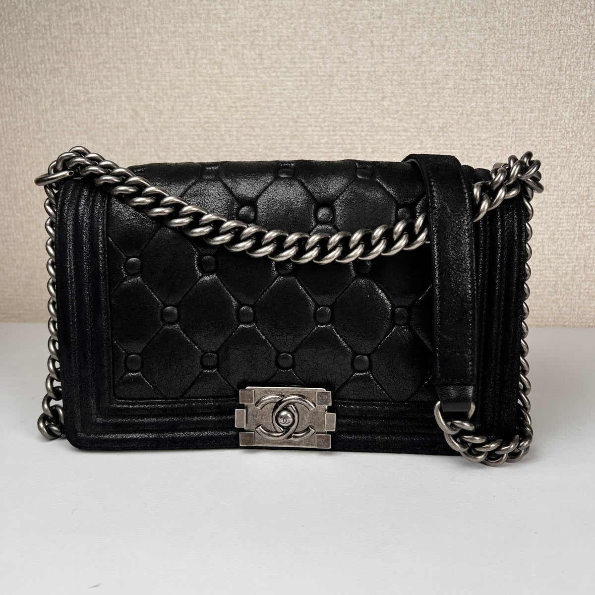 Chanel Black Shoulder Bags A-16965