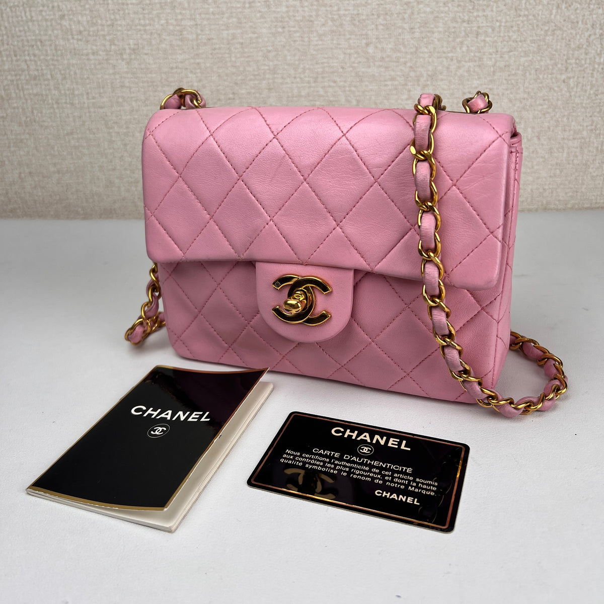 Chanel Pink Shoulder Bags A-16971