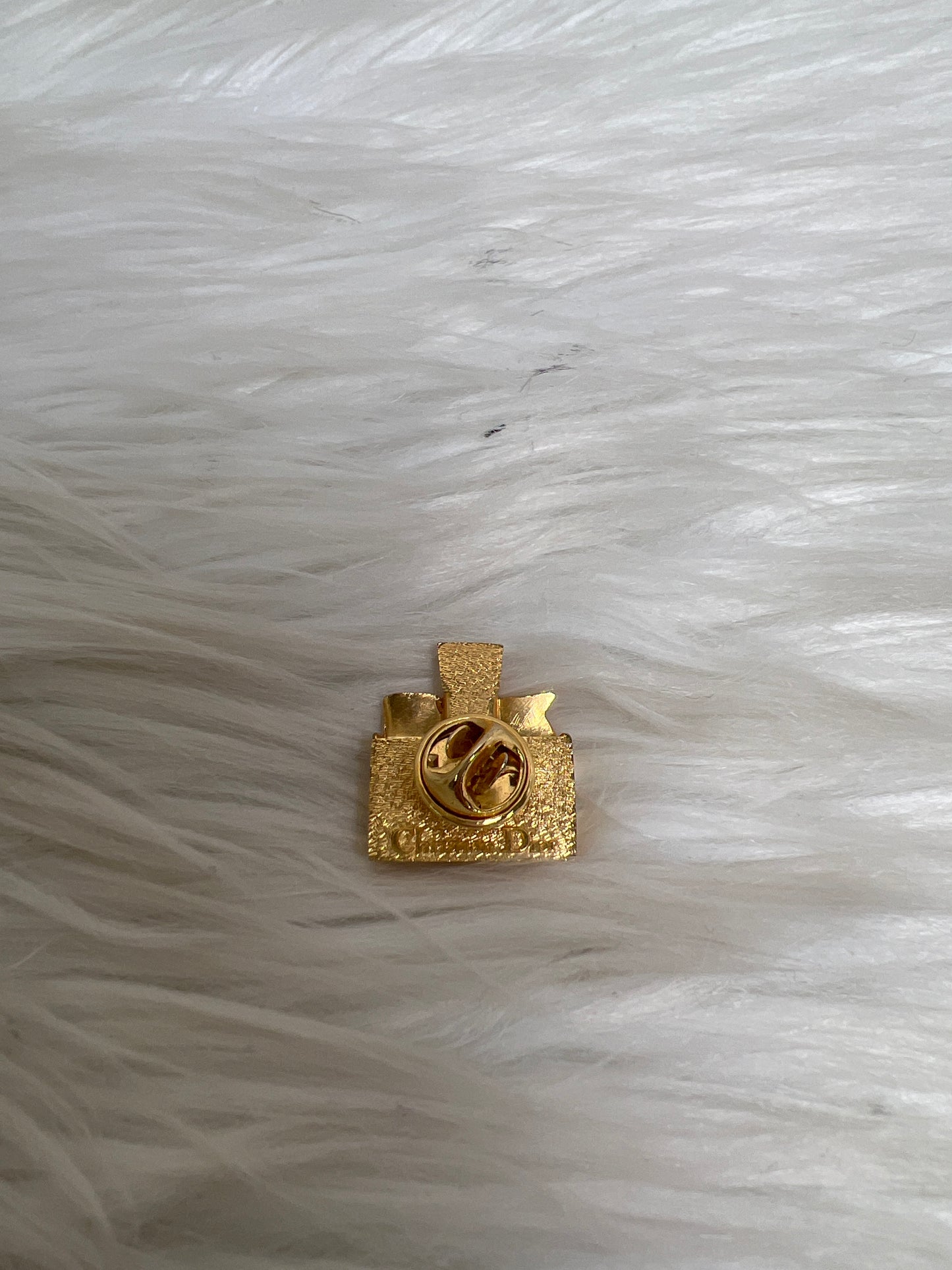 Dior Gold Brooches A-16979