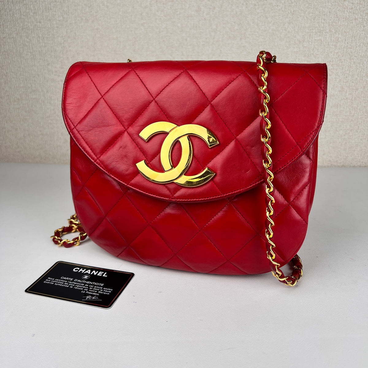 Chanel Red Shoulder Bags A-16991