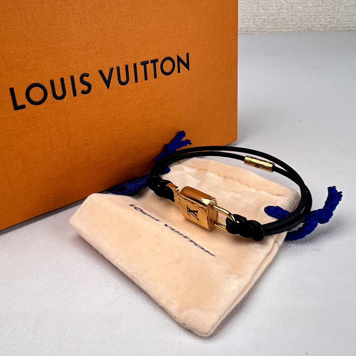 Louis Vuitton Black Small goods A-17005