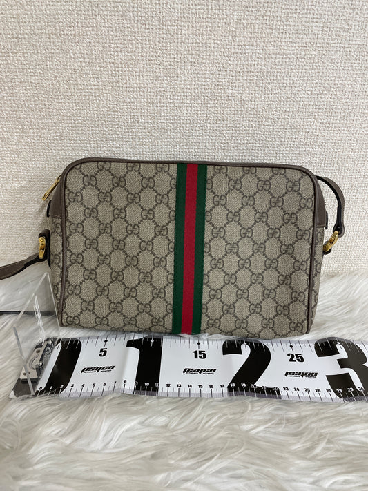 Gucci Beige Shoulder Bags A-17064