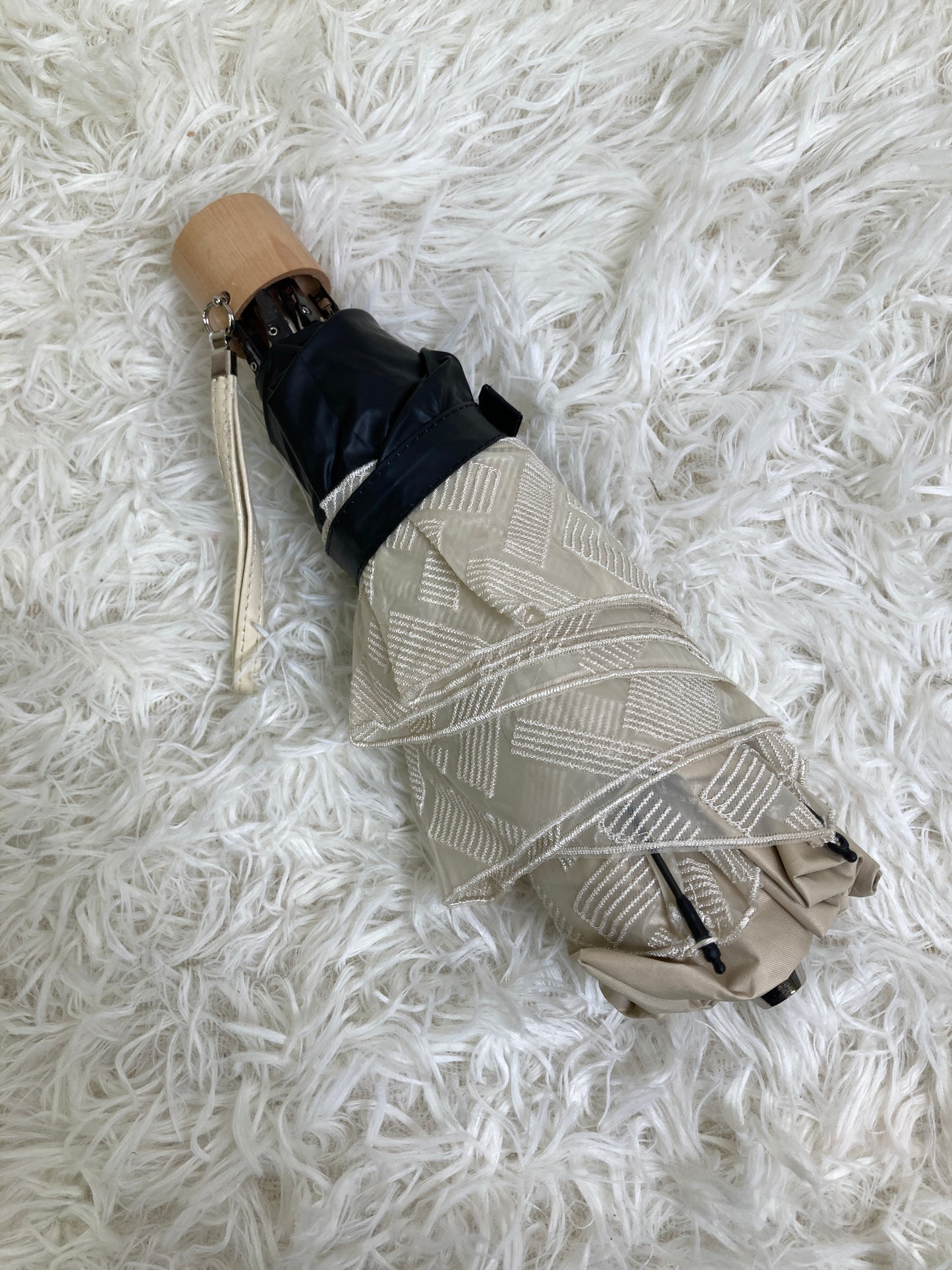 Saint Laurent Beige A-17074