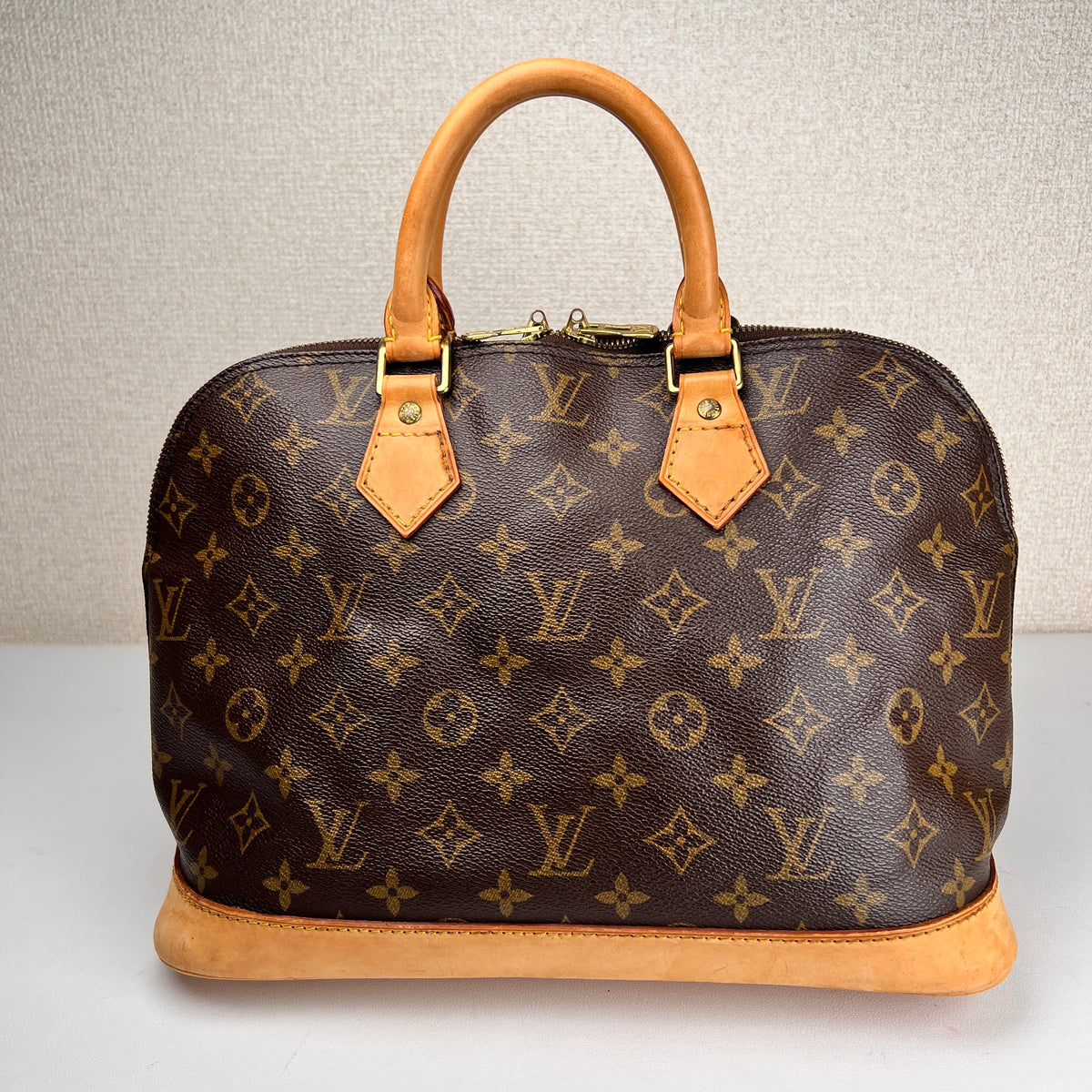 Louis Vuitton Brown Handle Bags A-17125