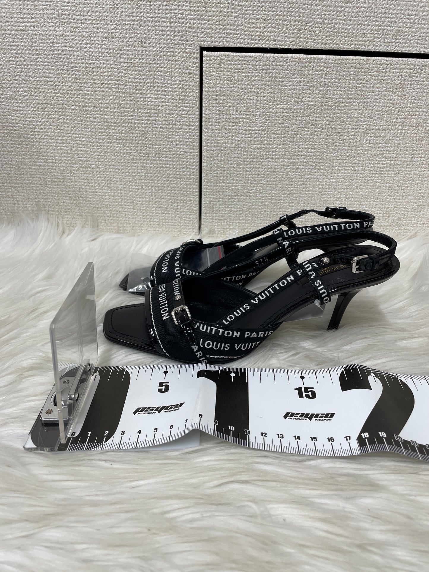 Louis Vuitton Black Shoes A-17179