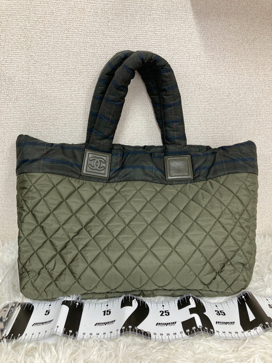 Chanel Green Tote Bags A-17238