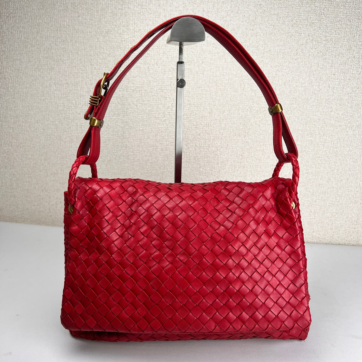 Bottega Veneta Red Shoulder Bags A-17240
