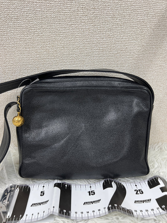 Chanel Black Shoulder Bags A-17314