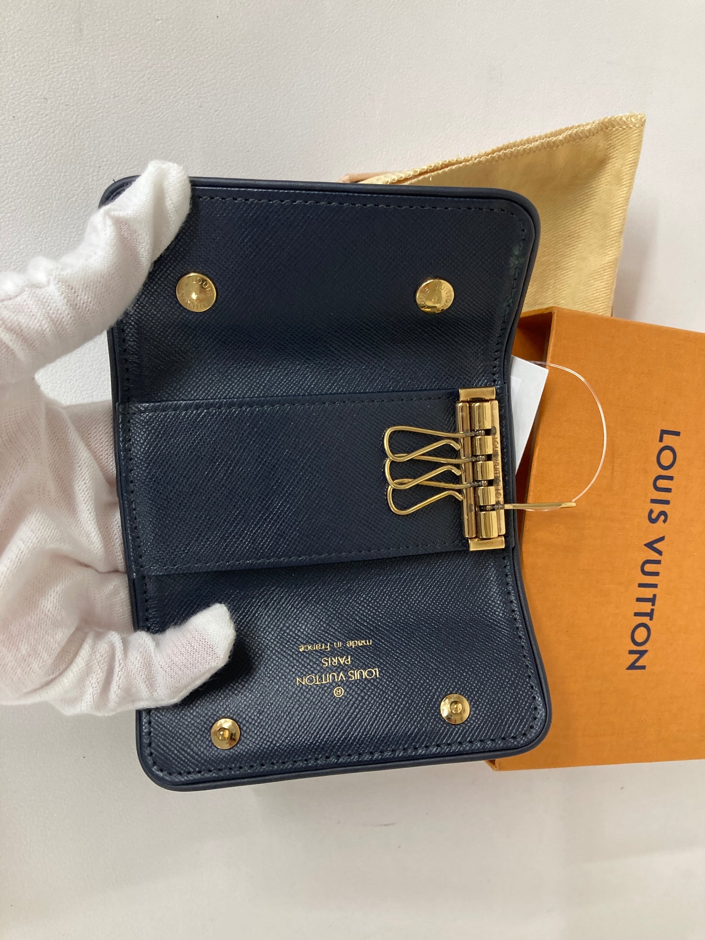 Louis Vuitton Navy Small goods A-17325