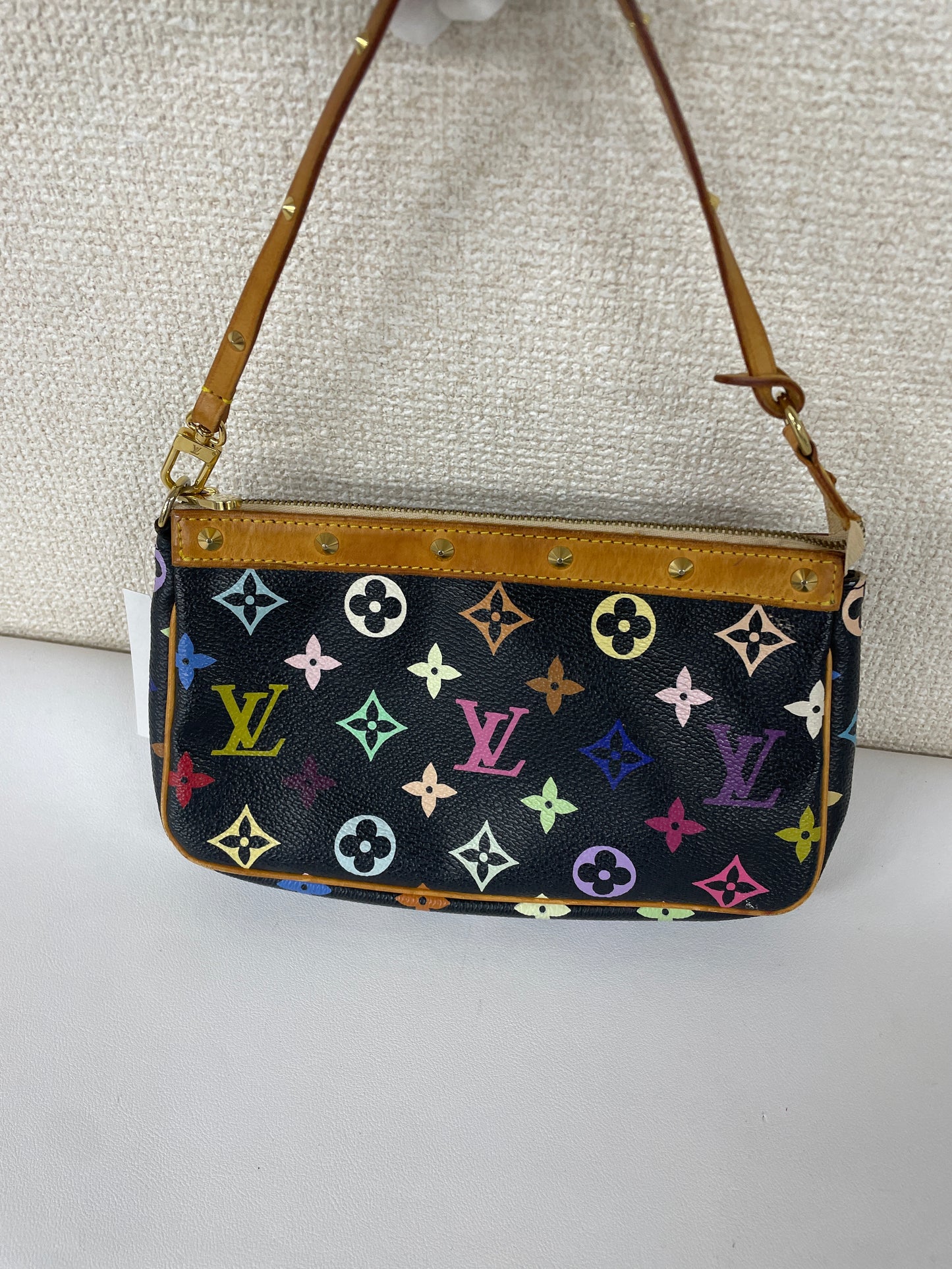 Louis Vuitton Multicolor Pouches A-17369