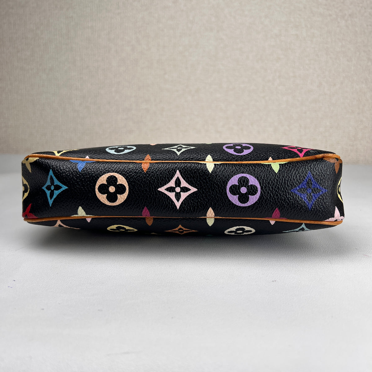 Louis Vuitton Multicolor Pouches A-17369