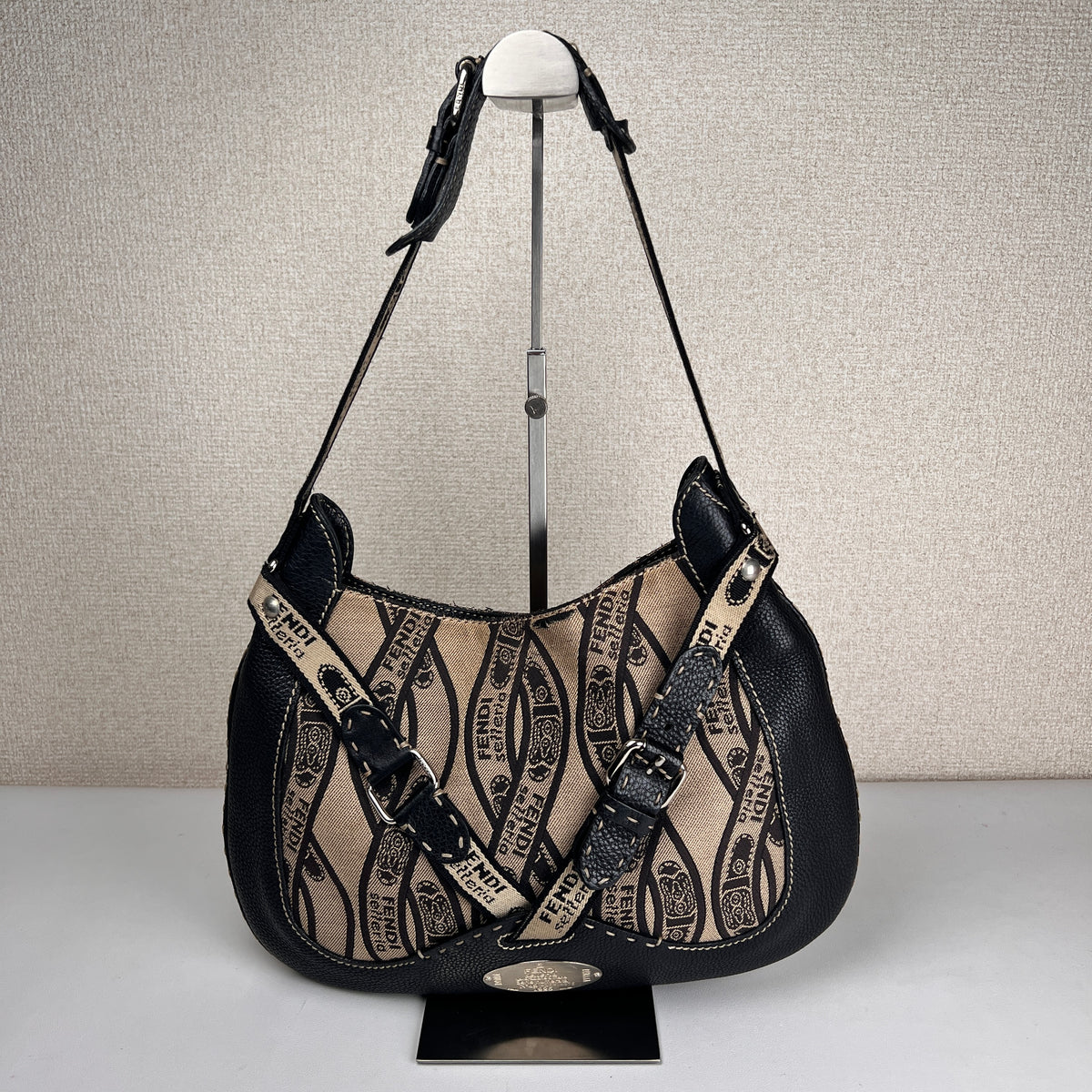 Fendi Brown Handle Bags A-17380