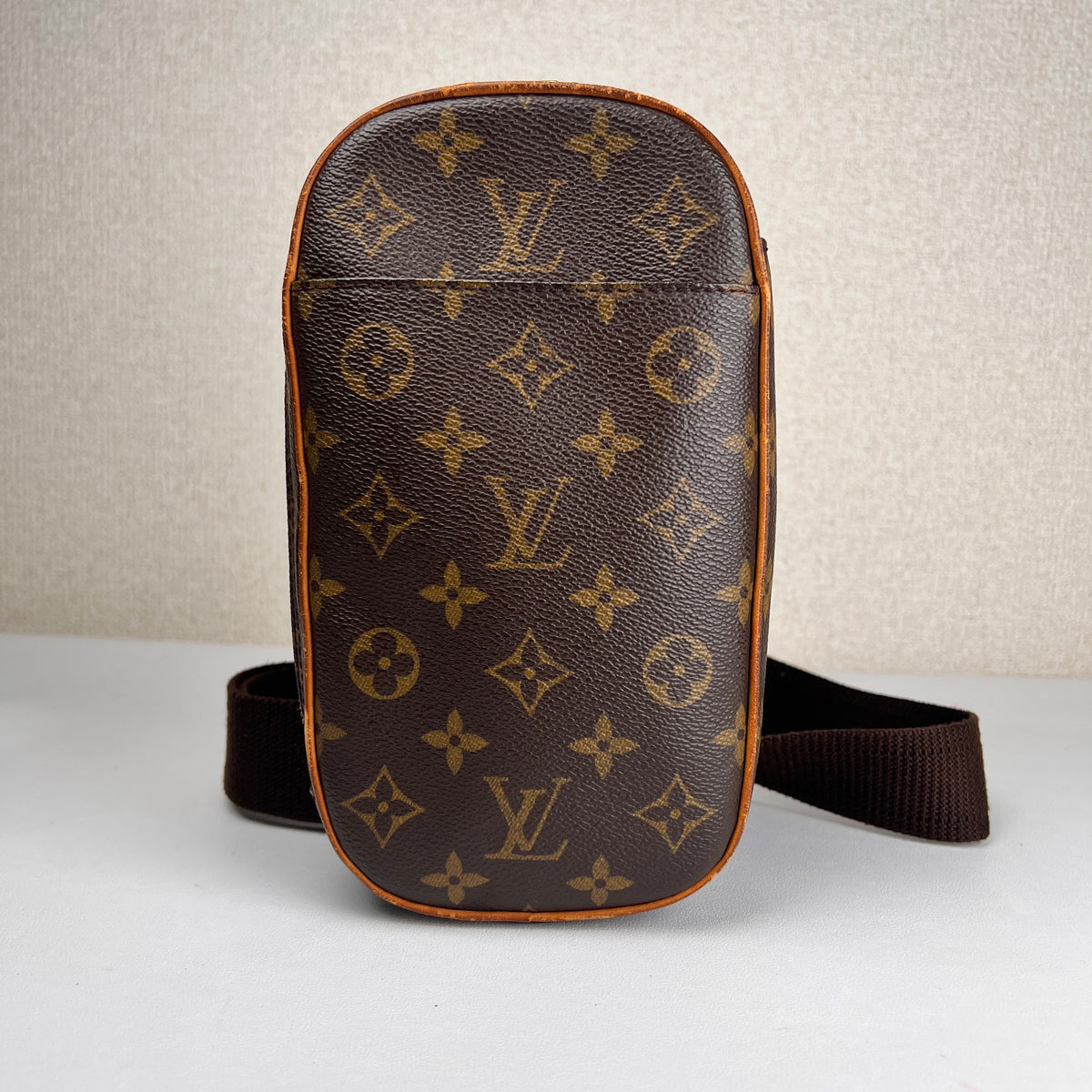 Louis Vuitton Multicolor Pouches A-17381