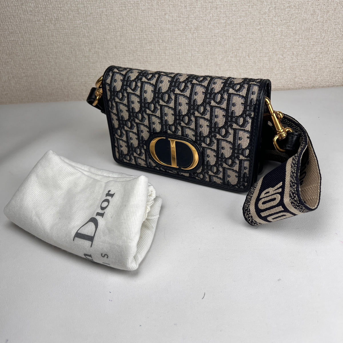 Dior Navy Shoulder Bags A-17387