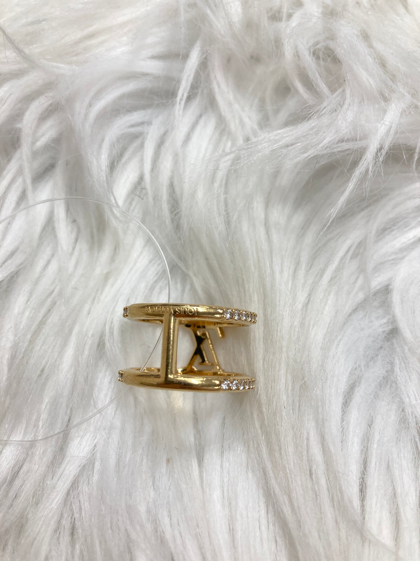 Louis Vuitton Gold Small goods A-17469