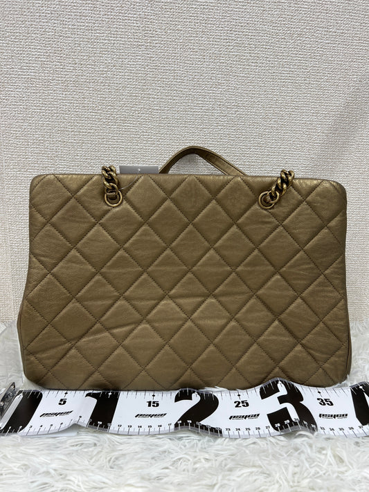 Chanel Gold Shoulder Bags A-17554