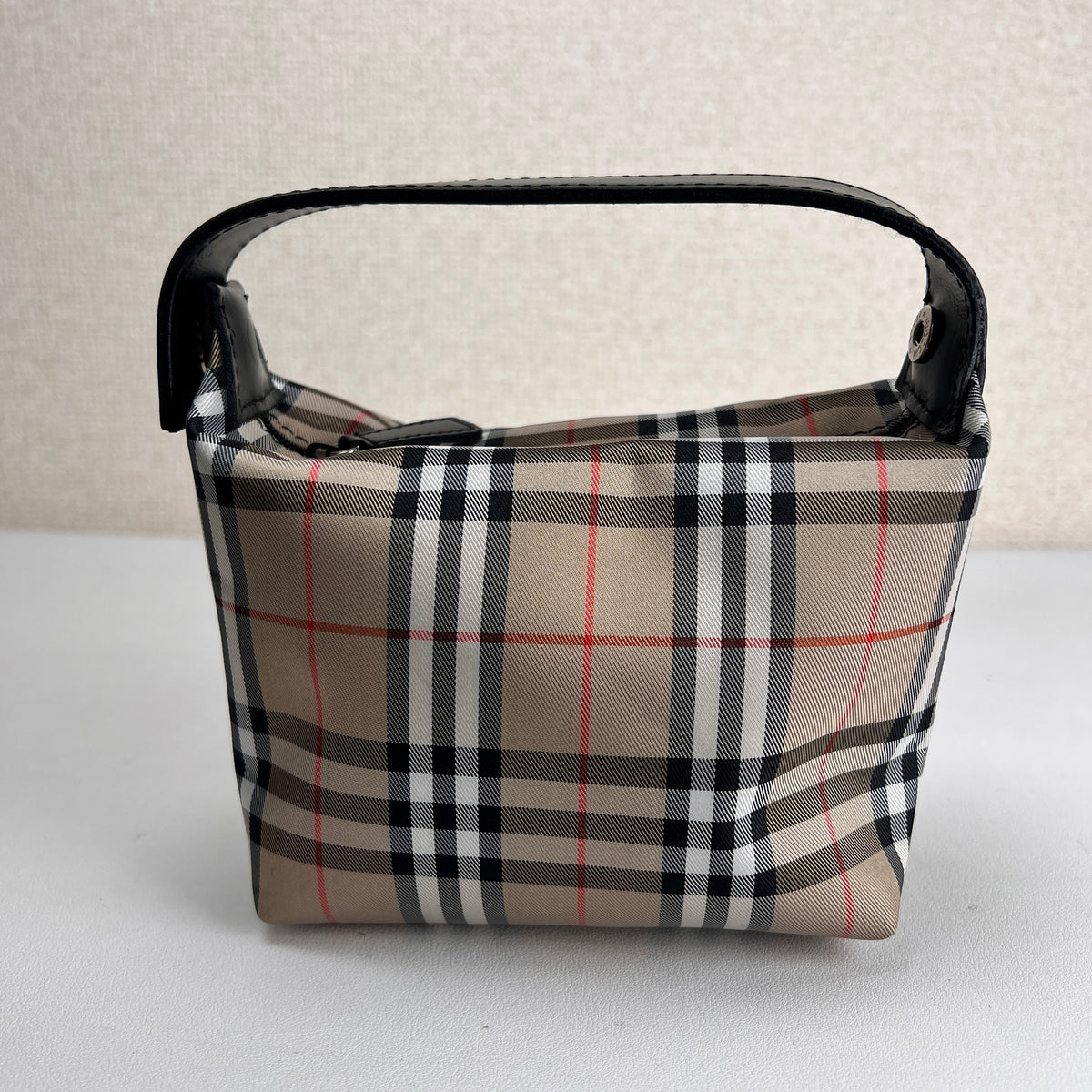 Burberry Beige Handle Bags A-17600