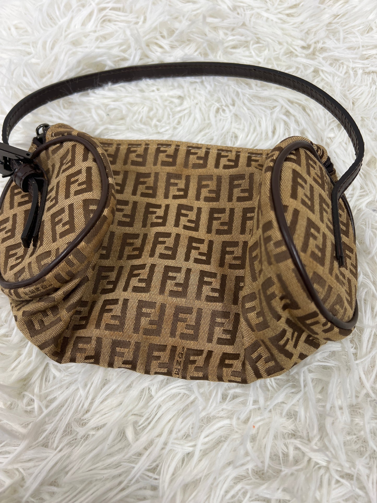 Fendi Beige Handle Bags A-17638