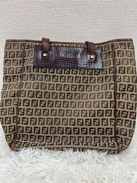 Fendi Beige Tote Bags A-17639