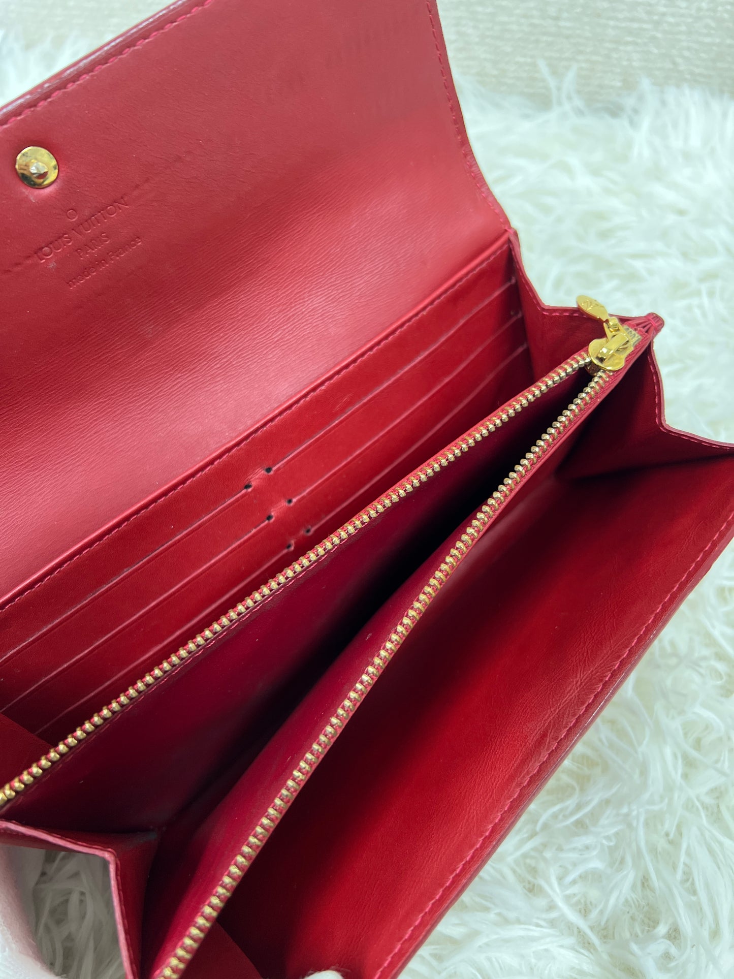Louis Vuitton Red Wallets A-17665