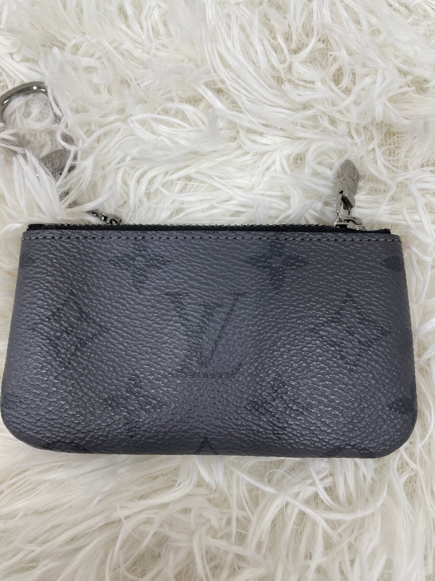 Louis Vuitton Black Pouches A-17672