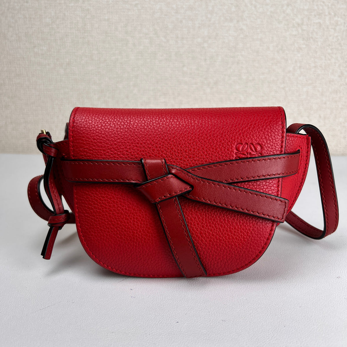 Loewe Red Shoulder Bags A-17722