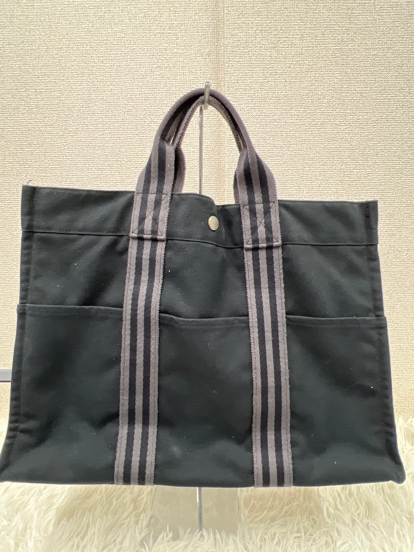 Hermes Black Tote Bags A-17789