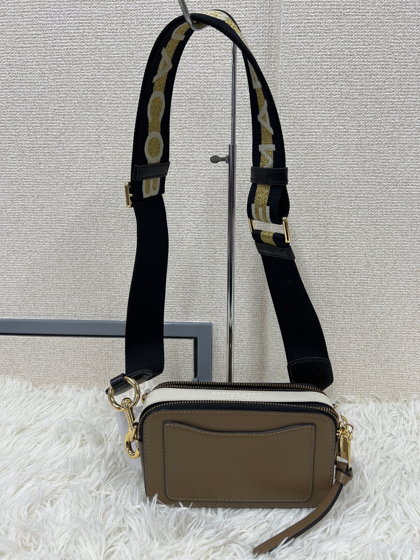 Marc Jacobs Multicolor Shoulder Bags A-17840