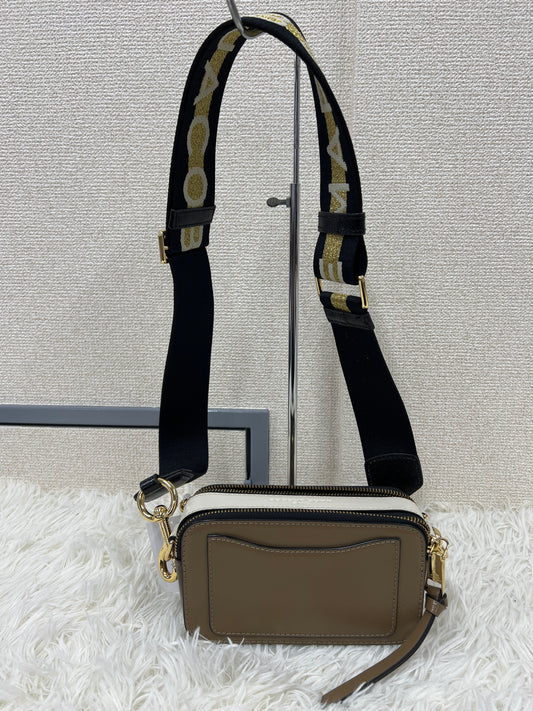 Marc Jacobs Multicolor Shoulder Bags A-17840