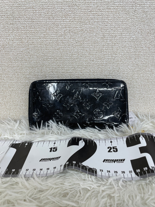 Black A-17979