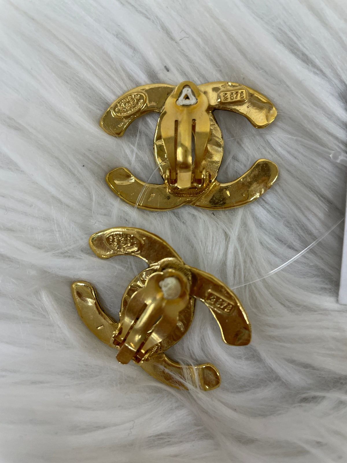 Chanel Gold Earrings A-17987
