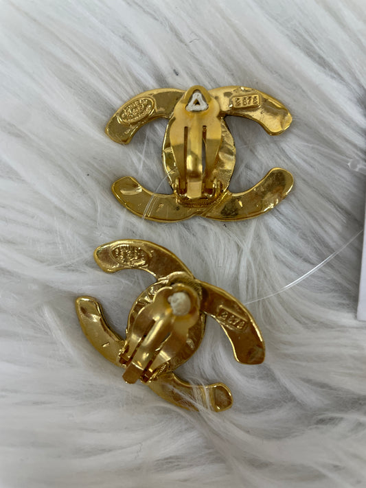 Chanel Gold Earrings A-17987