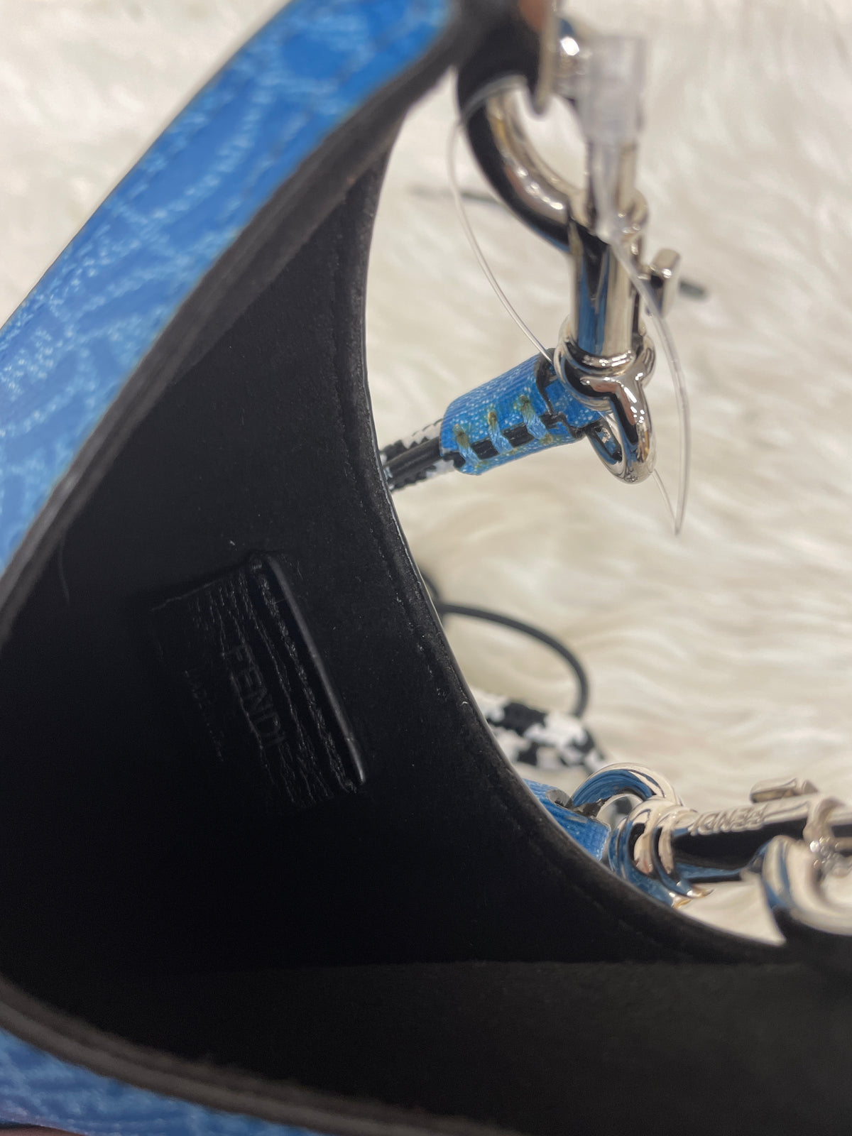 Fendi Blue Shoulder Bags A-18109