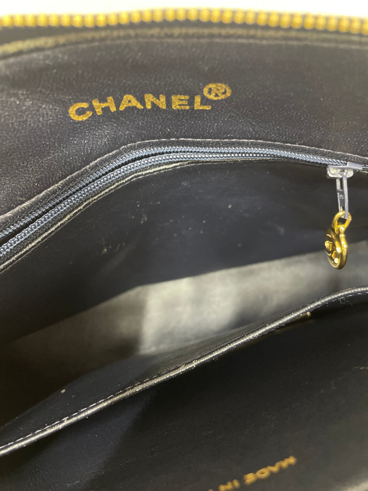 Chanel Navy Shoulder Bags A-18126