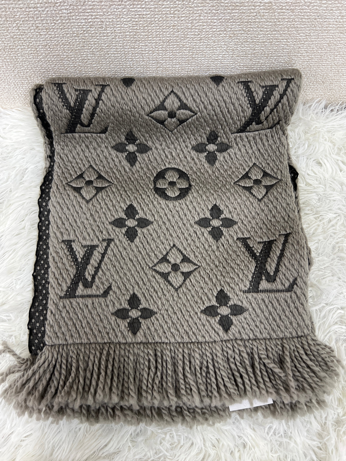 Louis Vuitton Gray Scarves A-18192