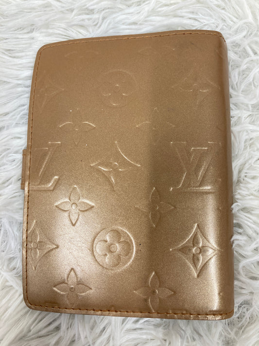 Louis Vuitton Beige A-18258