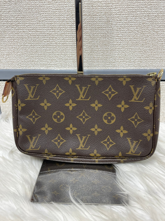 Louis Vuitton Brown Shoulder Bags A-18285