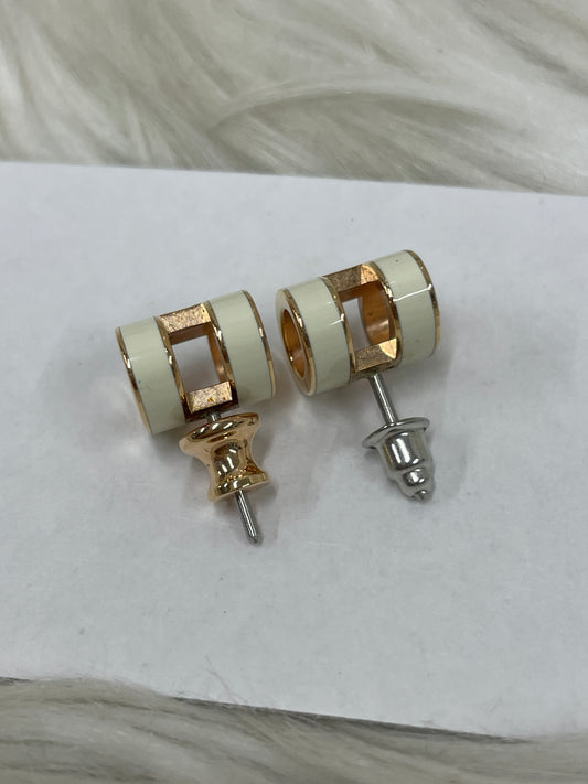 Hermes Gold Earrings A-18321
