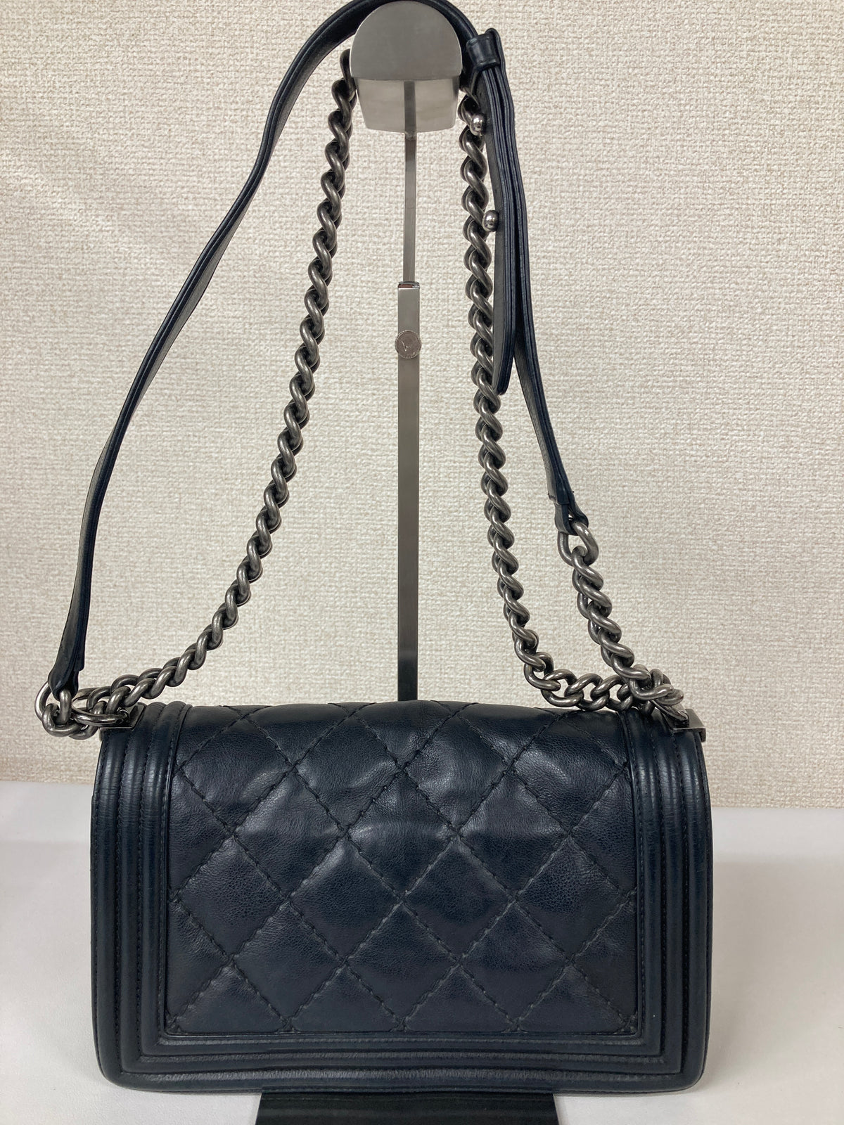 Chanel Black Shoulder Bags A-18368