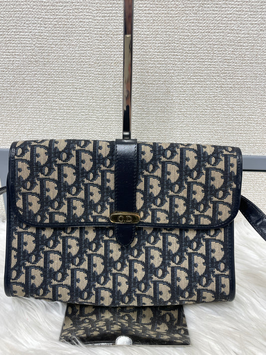 Dior Black Shoulder Bags A-18375