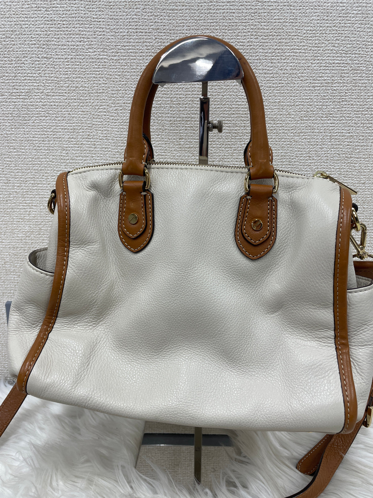Other White Shoulder Bags A-18393