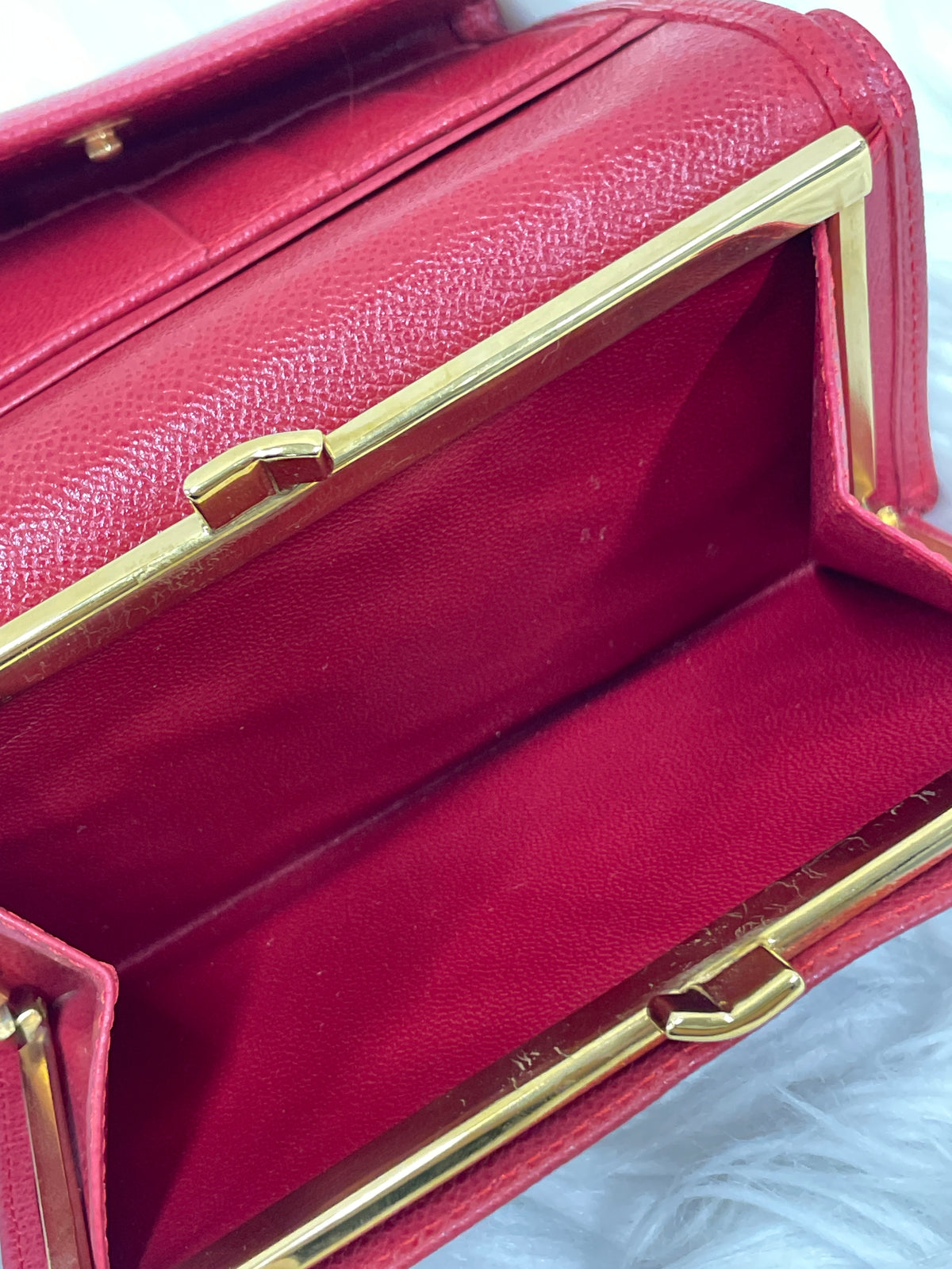 Saint Laurent Red Wallets A-18413