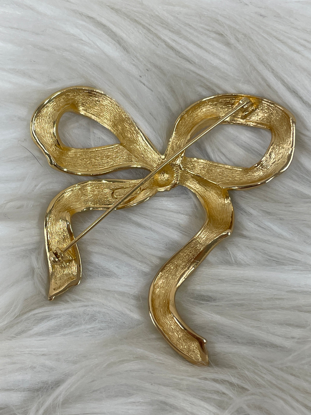 Dior Gold Brooches A-18414
