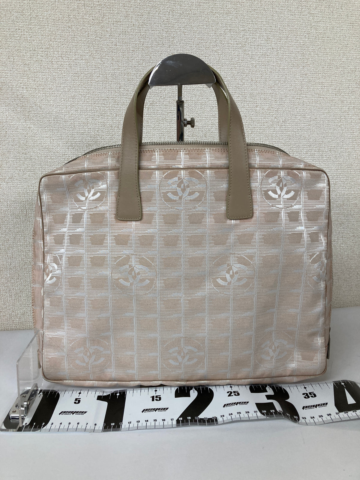 Chanel Pink Tote Bags A-18502