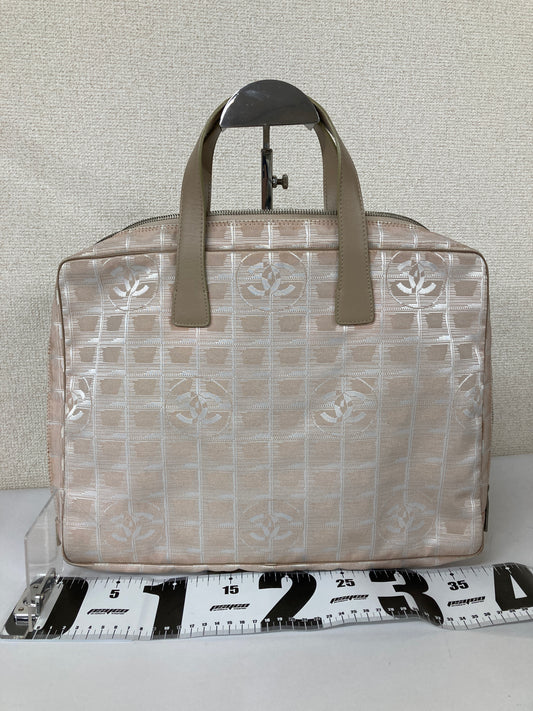 Chanel Pink Tote Bags A-18502