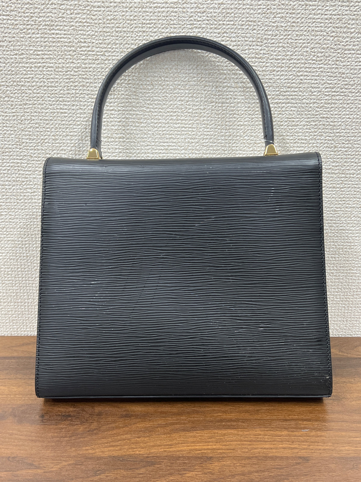 Louis Vuitton Black Handle Bags A-18555